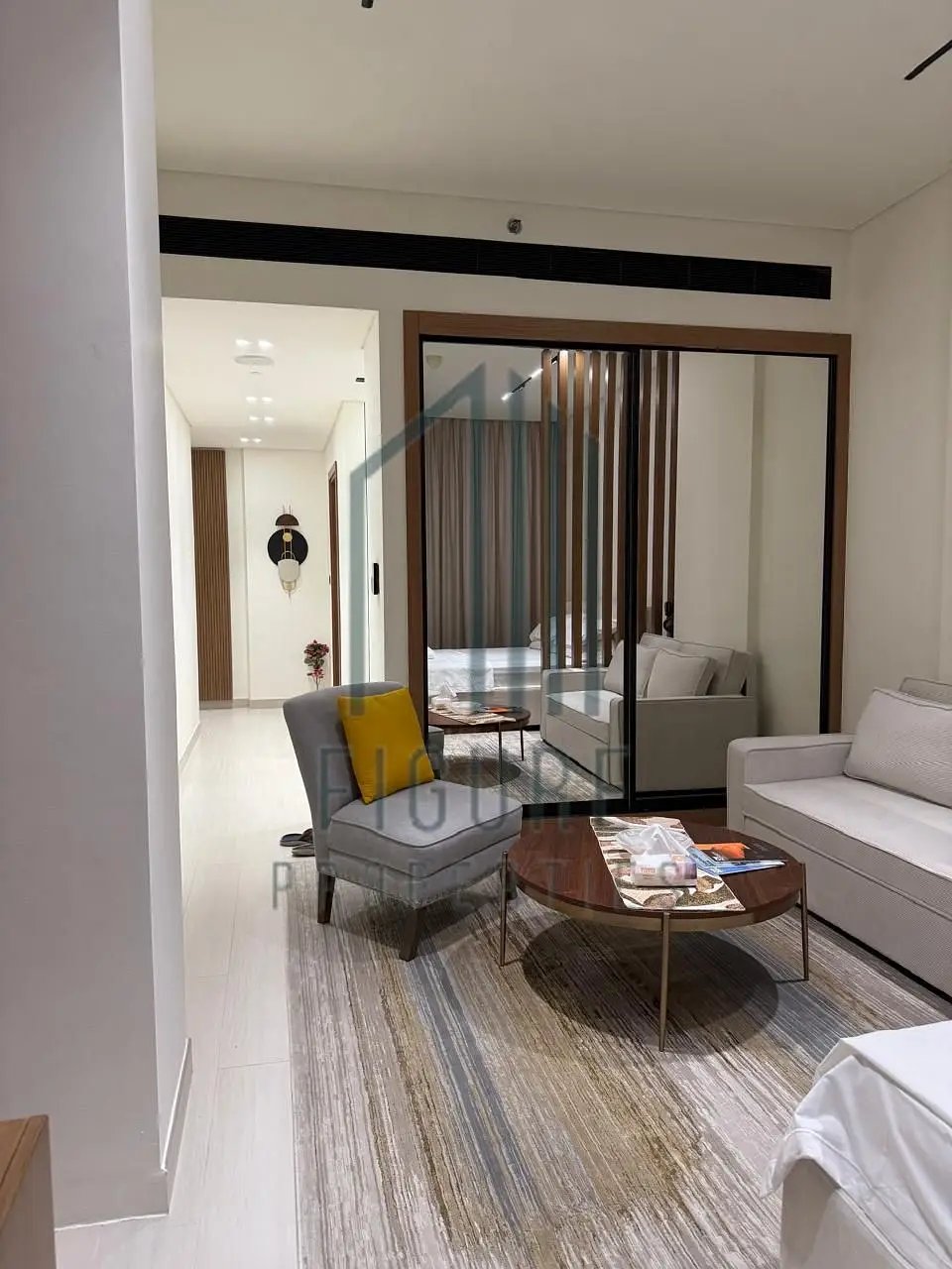 studio freehold apartment in Business Bay — photo 2 of 5