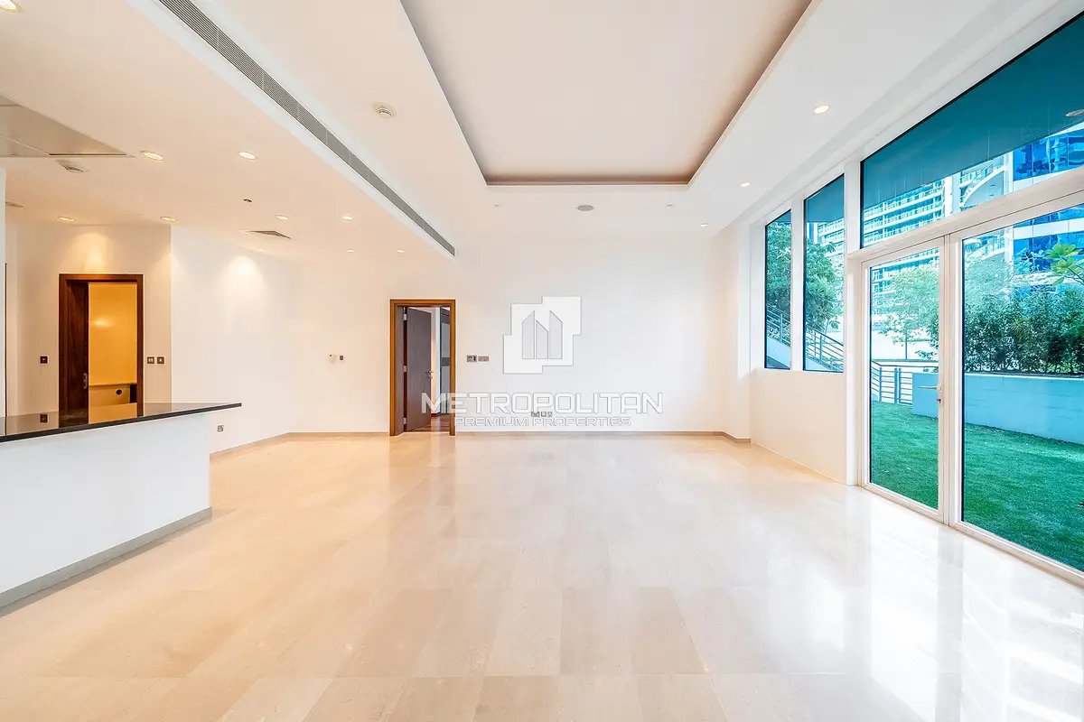 1-bedroom freehold apartment in Palm Jumeirah — photo 1 of 5