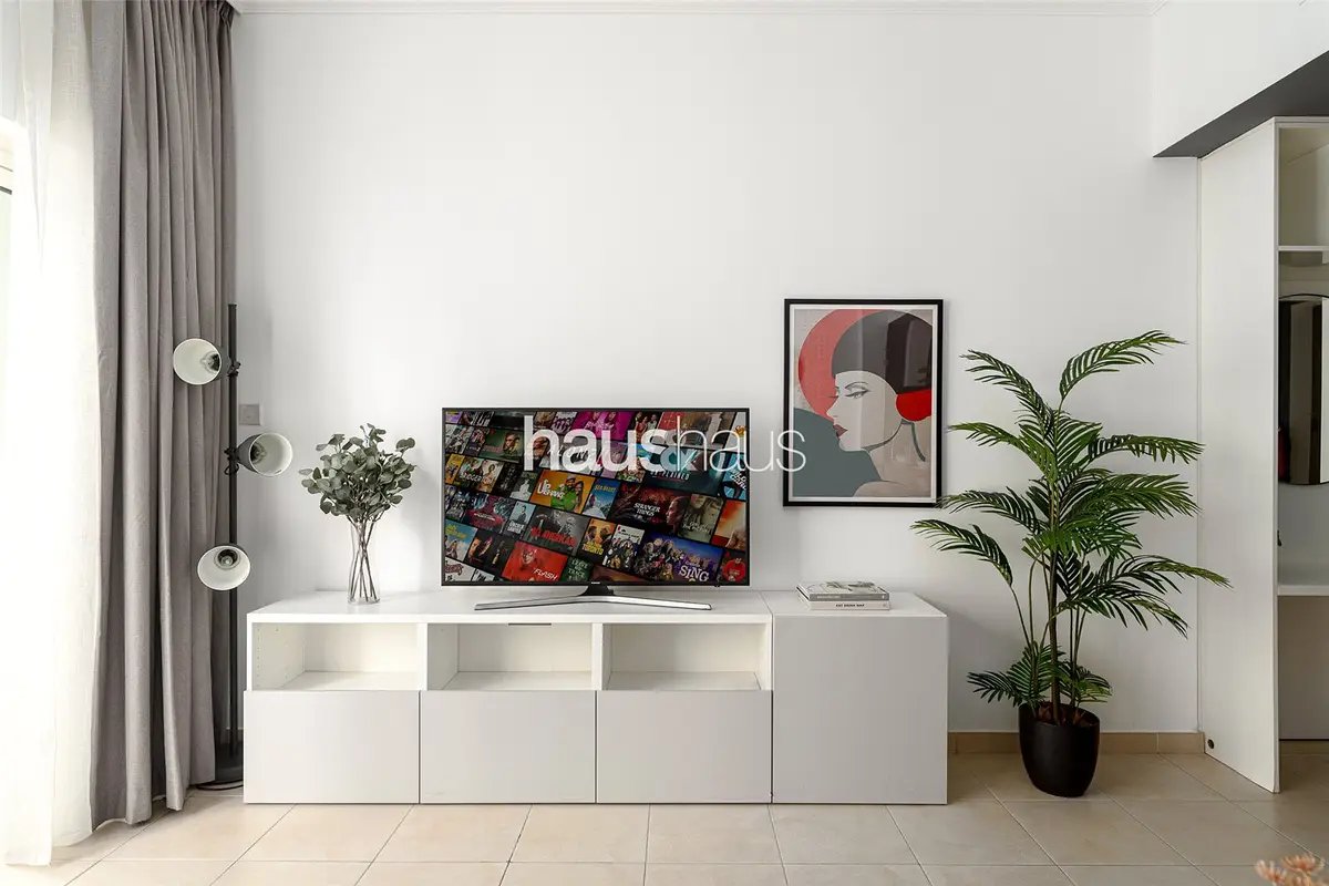 studio freehold apartment in Downtown Dubai — photo 5 of 5
