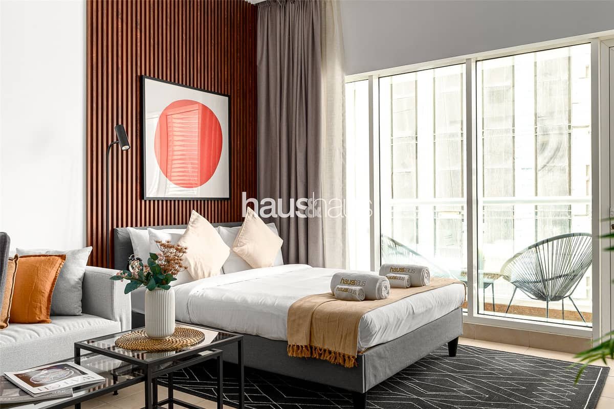 studio freehold apartment in Downtown Dubai — photo 2 of 5