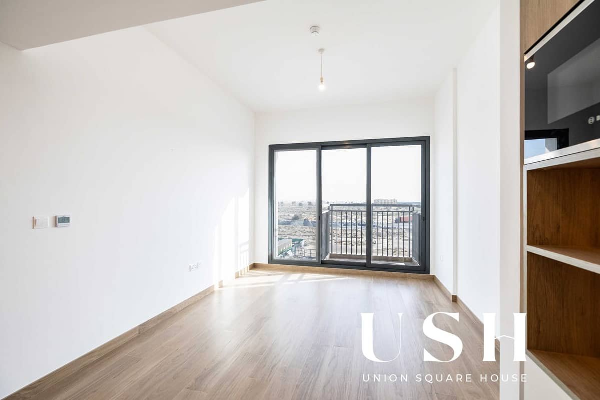 1-bedroom freehold apartment in Town Square — photo 4 of 5