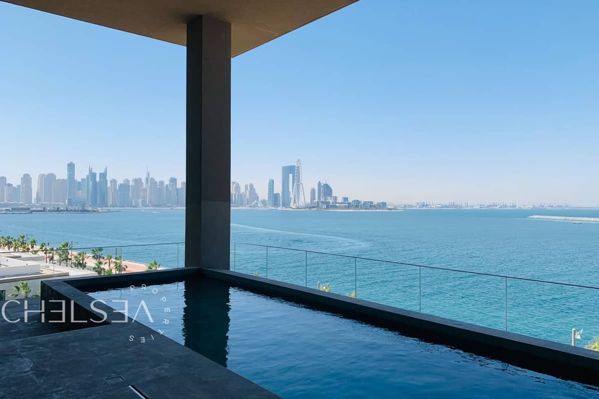 4-bedroom freehold apartment in Palm Jumeirah — photo 1 of 5