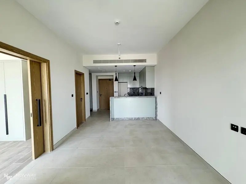 1-bedroom freehold apartment in DAMAC Hills — photo 2 of 4