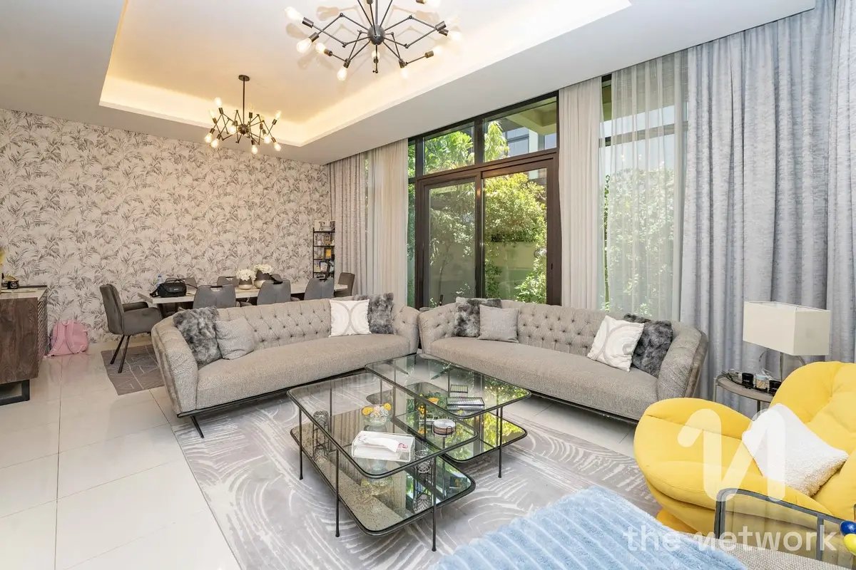 3-bedroom freehold villa in DAMAC Hills — photo 3 of 5