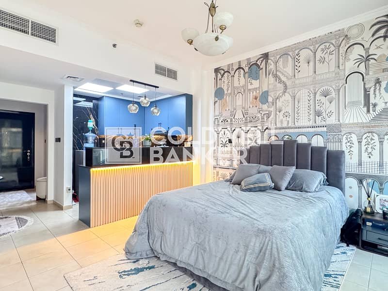 studio freehold apartment in Downtown Dubai — photo 4 of 5