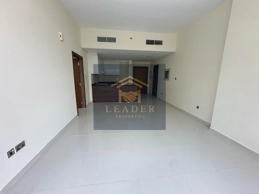1-bedroom freehold apartment in DAMAC Hills — photo 3 of 5