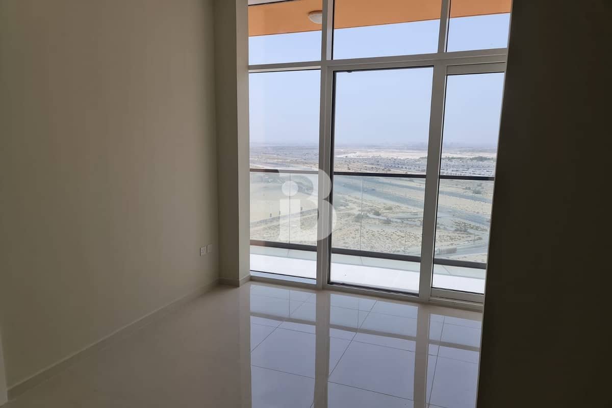 1-bedroom freehold apartment in DAMAC Hills — photo 3 of 4