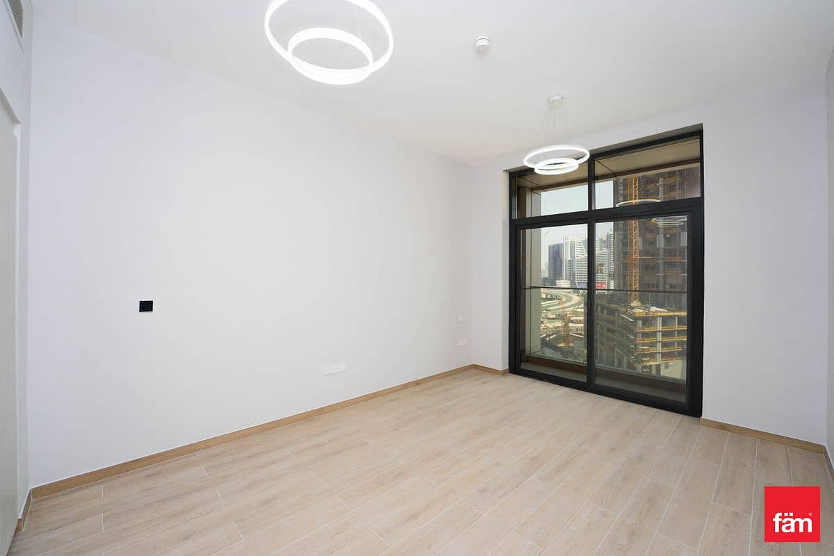 studio freehold apartment in Business Bay — photo 4 of 5
