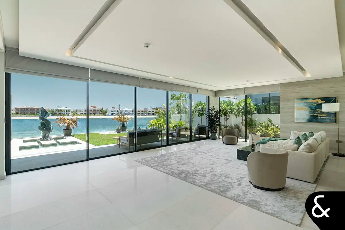 5-bedroom freehold villa in Palm Jumeirah — photo 2 of 5