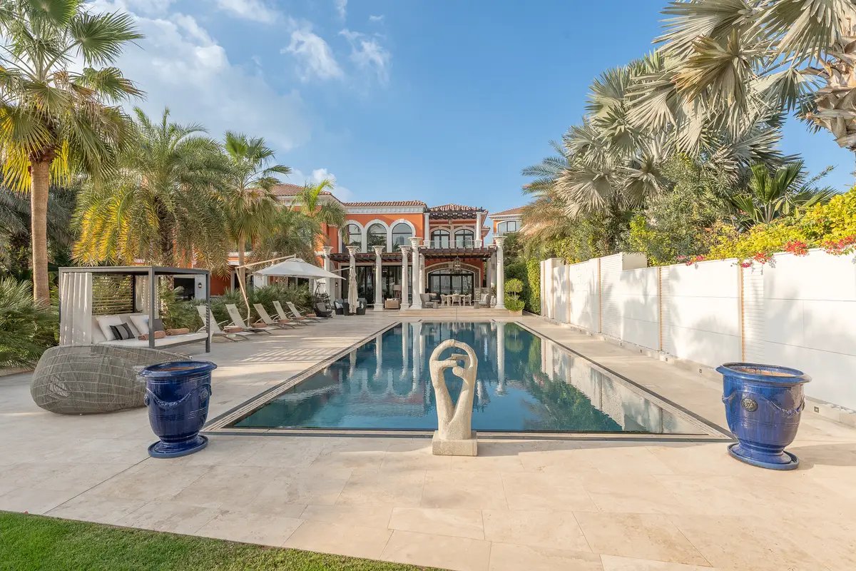 7-bedroom freehold villa in Palm Jumeirah — photo 2 of 5
