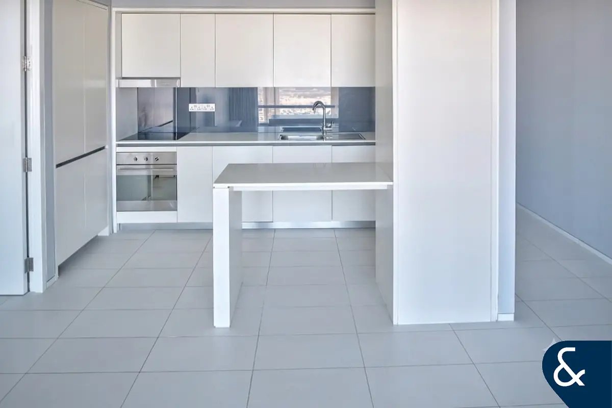 1-bedroom freehold apartment in DIFC — photo 2 of 4