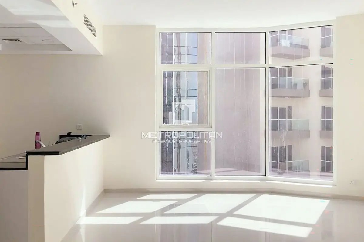 1-bedroom freehold apartment in DAMAC Hills 2 (Akoya by DAMAC) — photo 3 of 5