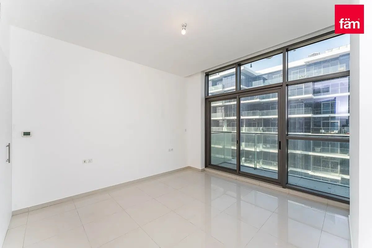 3-bedroom freehold apartment in DAMAC Hills — photo 4 of 4