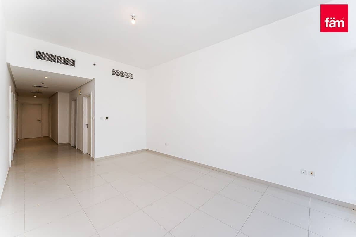 3-bedroom freehold apartment in DAMAC Hills — photo 3 of 4