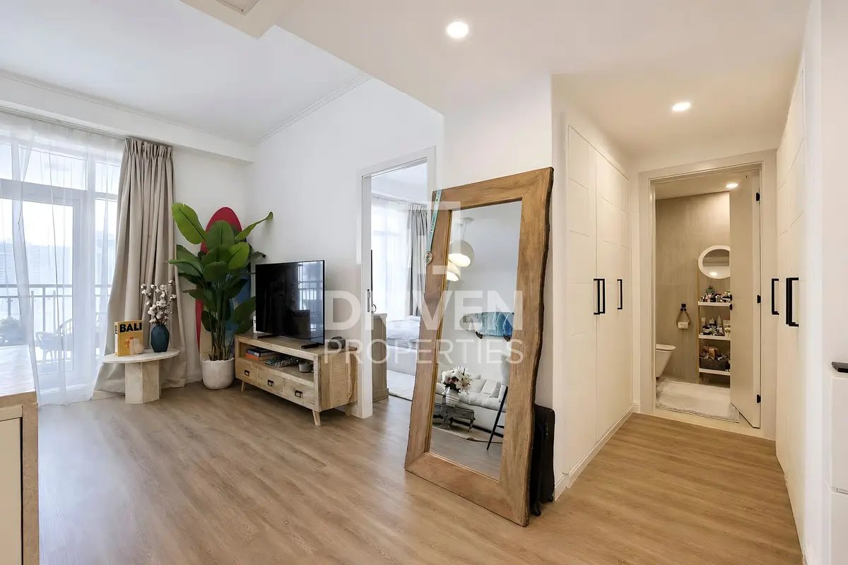 studio freehold apartment in Downtown Dubai — photo 5 of 5