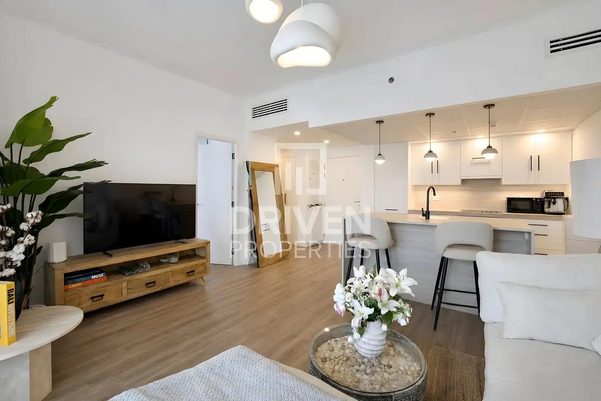 studio freehold apartment in Downtown Dubai — photo 3 of 5