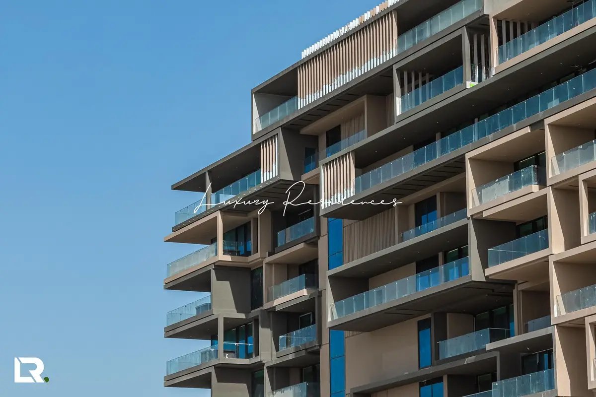 3-bedroom freehold apartment in Palm Jumeirah — photo 1 of 5