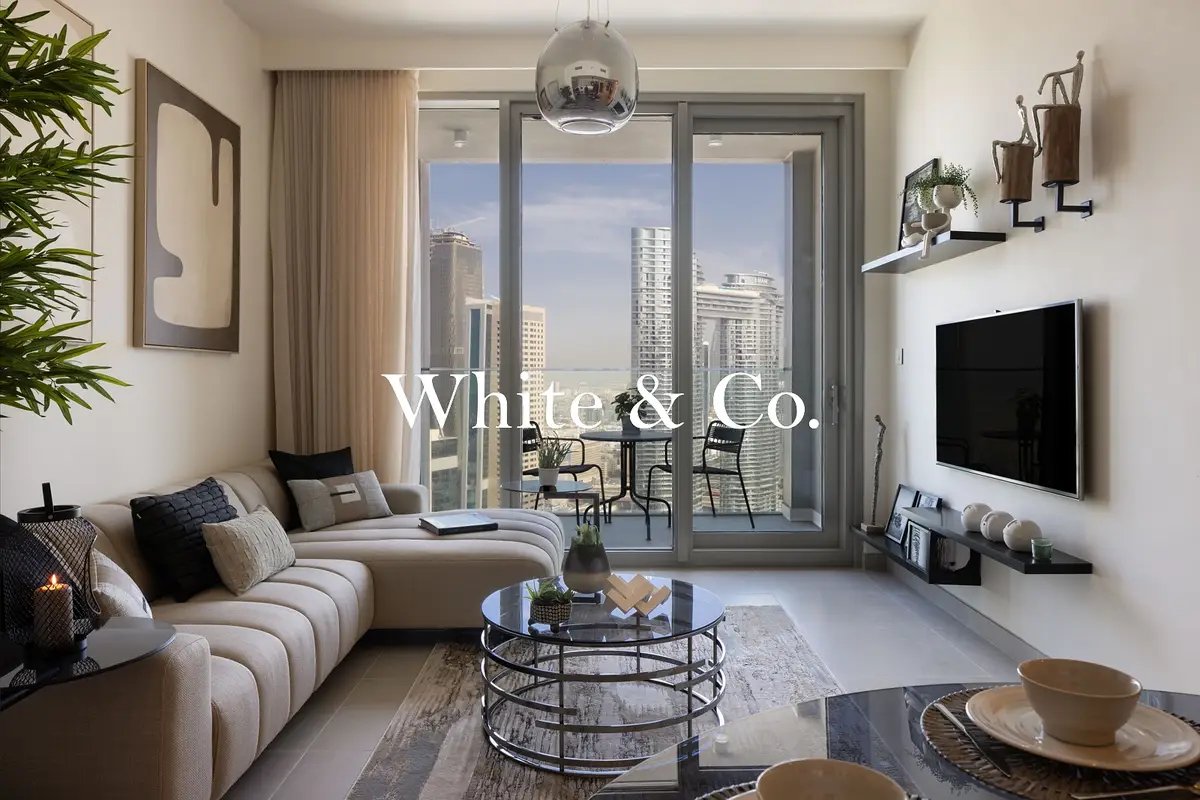 2-bedroom freehold apartment in Downtown Dubai — photo 1 of 5