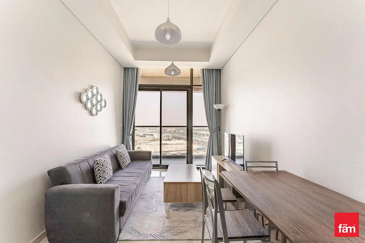 1-bedroom freehold apartment in Business Bay — photo 1 of 5