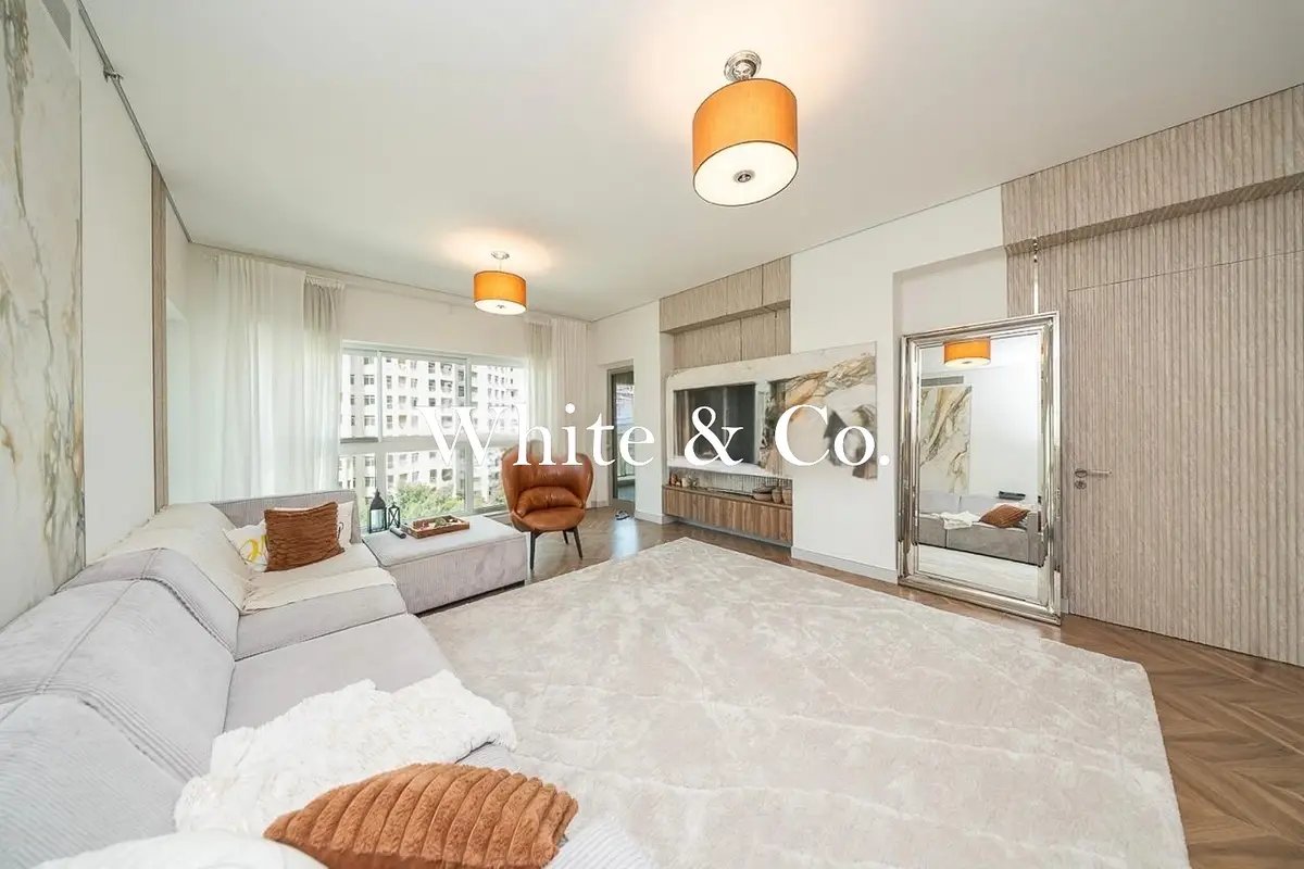 2-bedroom freehold apartment in Palm Jumeirah — photo 1 of 5