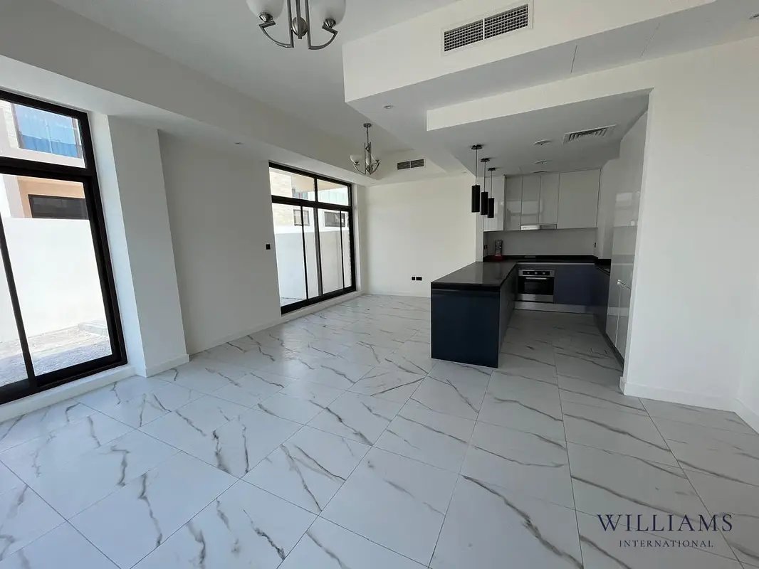 4-bedroom freehold villa in Mohammed Bin Rashid City (MBR City) — photo 2 of 4