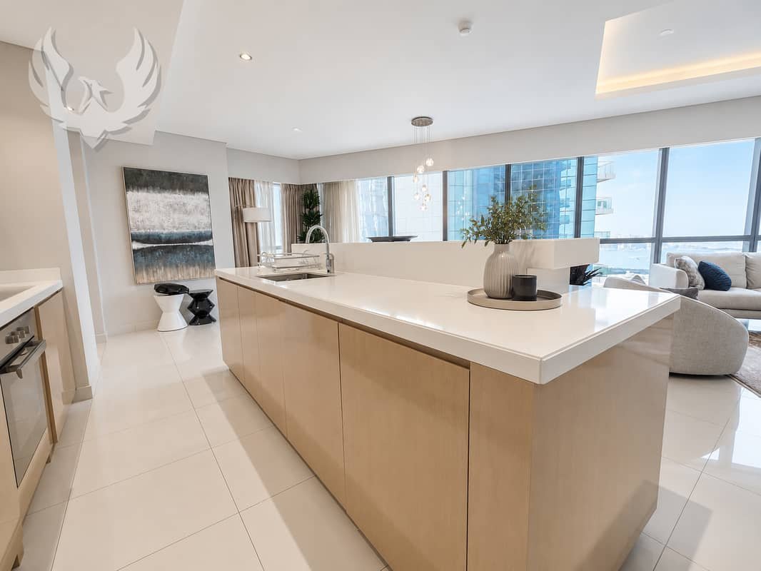 3-bedroom freehold apartment in Business Bay — photo 1 of 5