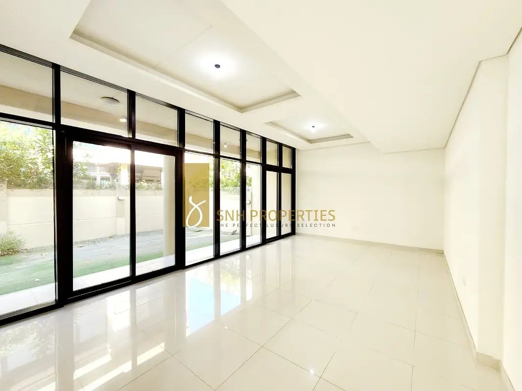 3-bedroom freehold villa in DAMAC Hills — photo 2 of 4