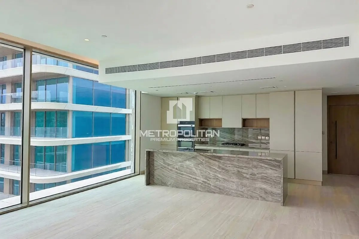 2-bedroom freehold apartment in Palm Jumeirah — photo 1 of 5
