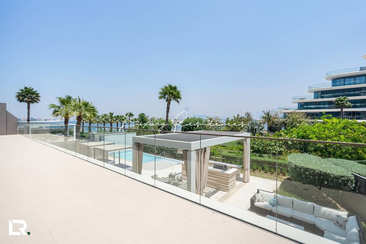 4-bedroom freehold apartment in Palm Jumeirah — photo 2 of 5