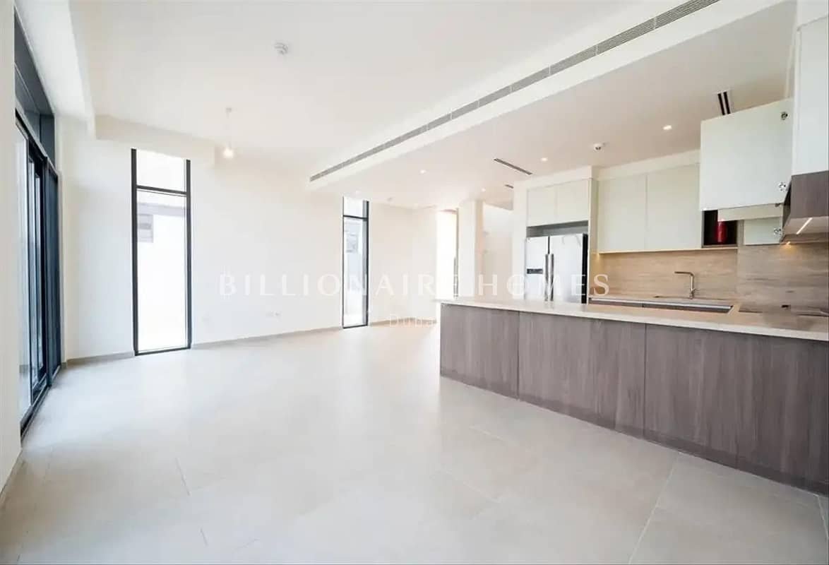 4-bedroom freehold villa in Mudon — photo 4 of 5