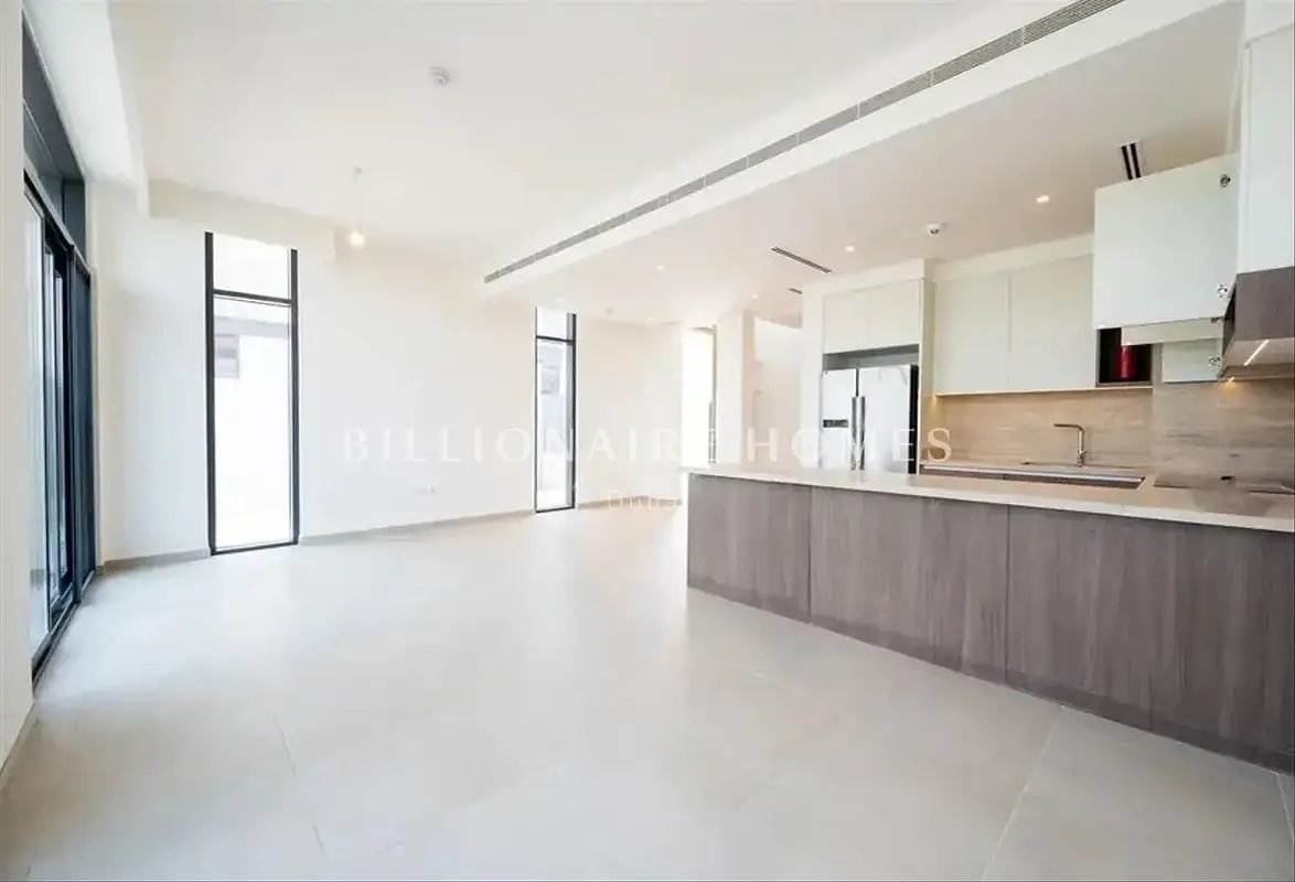 4-bedroom freehold villa in Mudon — photo 3 of 5
