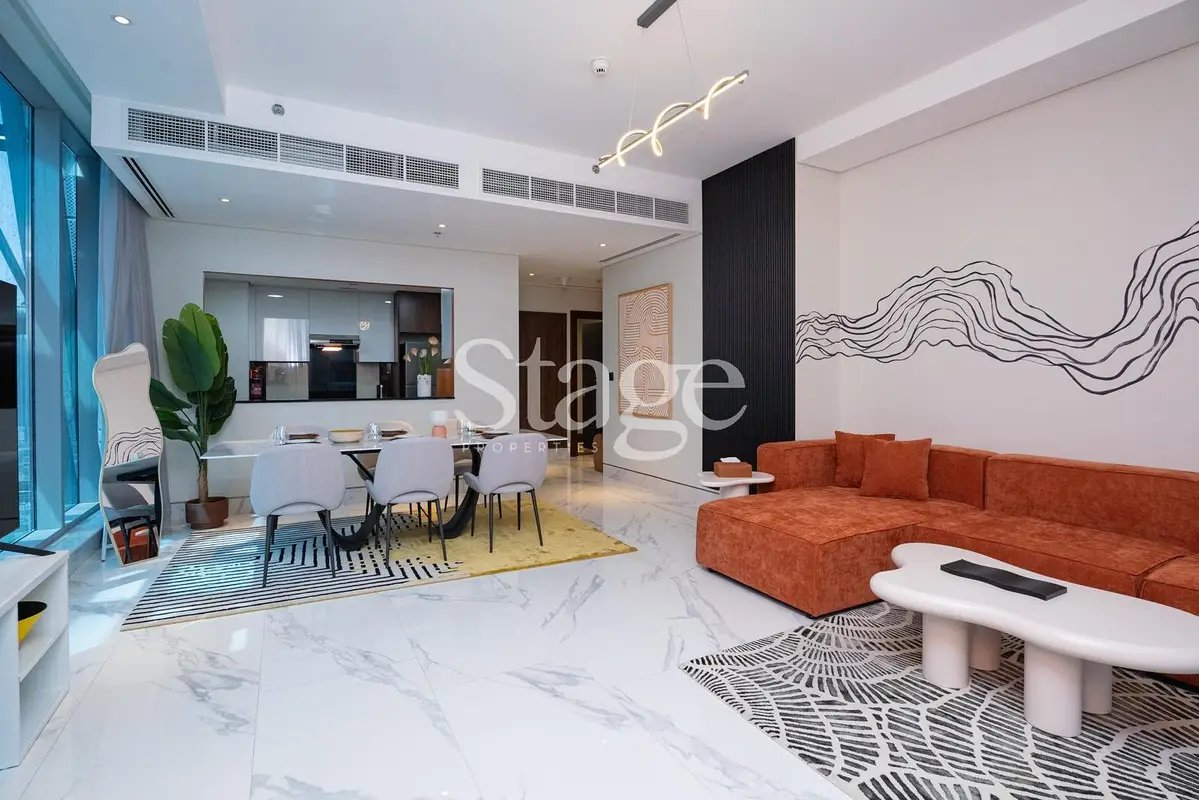 2-bedroom freehold apartment in Business Bay — photo 1 of 5