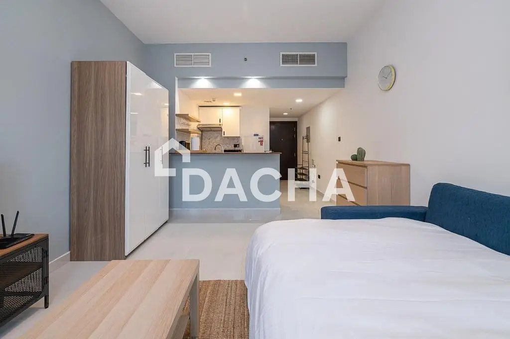 studio freehold apartment in Dubai Marina — photo 1 of 5