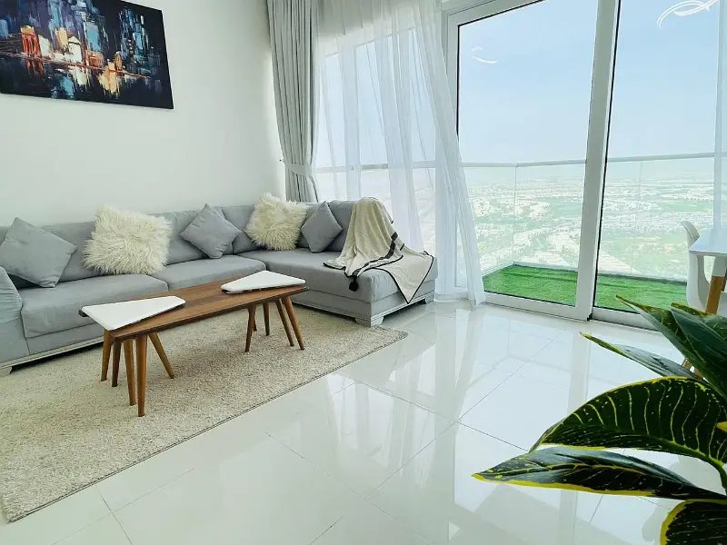 1-bedroom freehold apartment in DAMAC Hills — photo 2 of 4