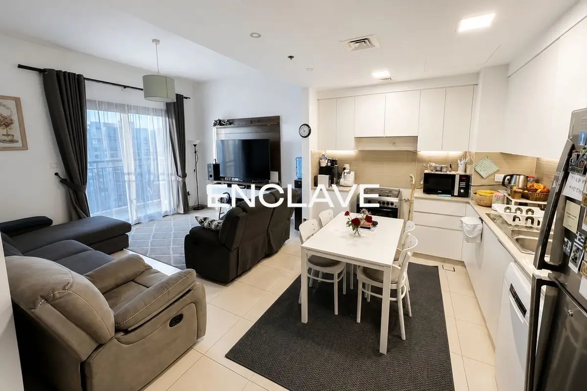 2-bedroom freehold apartment in Town Square — photo 2 of 4