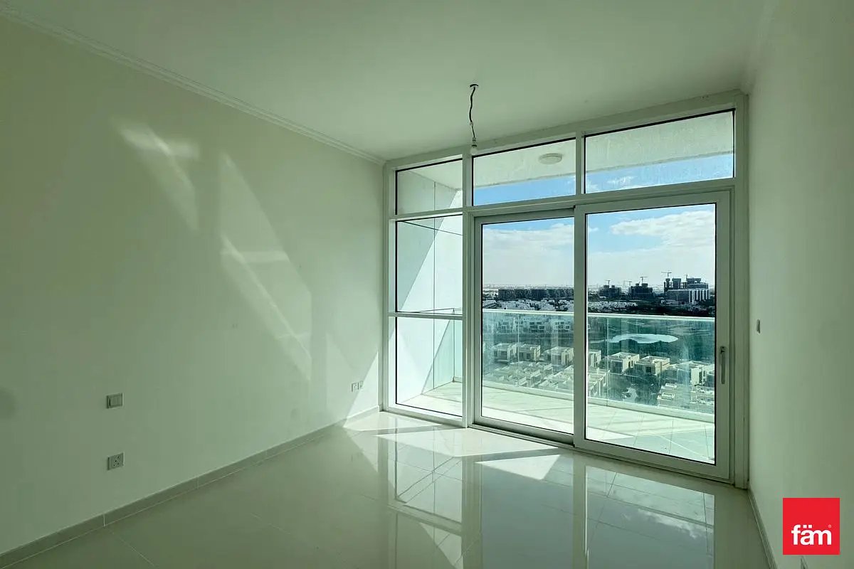 studio freehold apartment in DAMAC Hills — photo 4 of 4