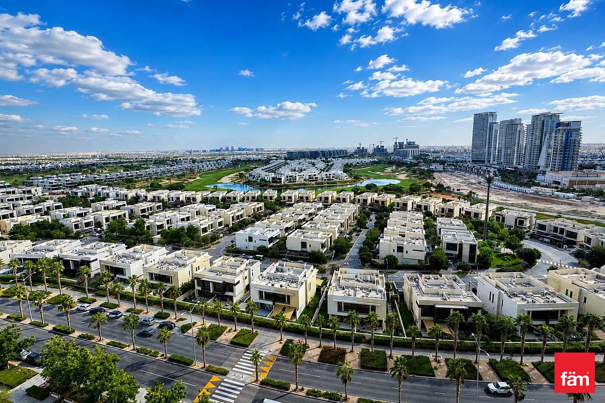 studio freehold apartment in DAMAC Hills — photo 1 of 4