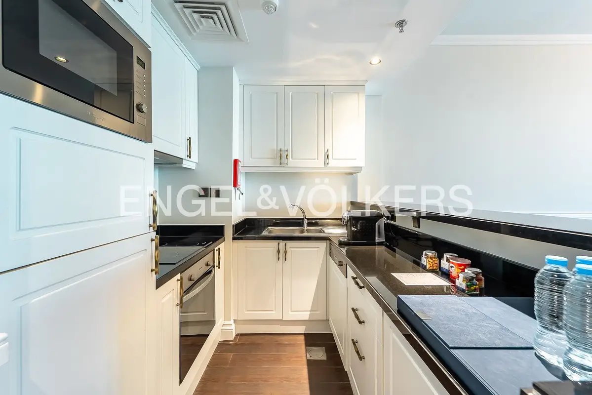 1-bedroom freehold apartment in Palm Jumeirah — photo 5 of 5