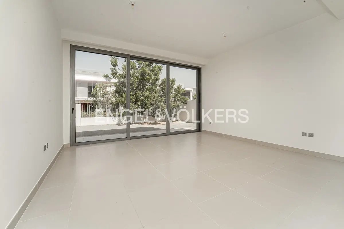 3-bedroom freehold villa in Dubai Hills Estate — photo 3 of 5