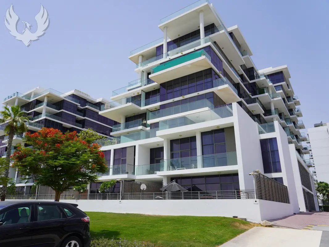 studio freehold apartment in DAMAC Hills — photo 1 of 5