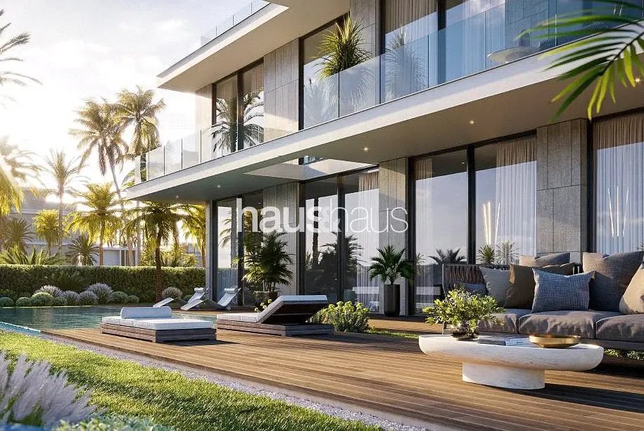 5-bedroom freehold villa in Mohammed Bin Rashid City (MBR City) — photo 1 of 5