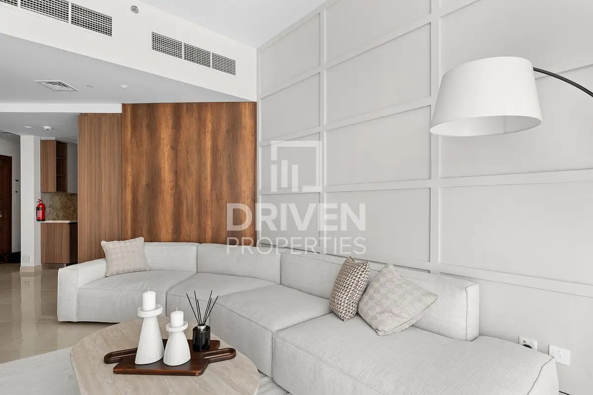 2-bedroom freehold apartment in Downtown Dubai — photo 1 of 5