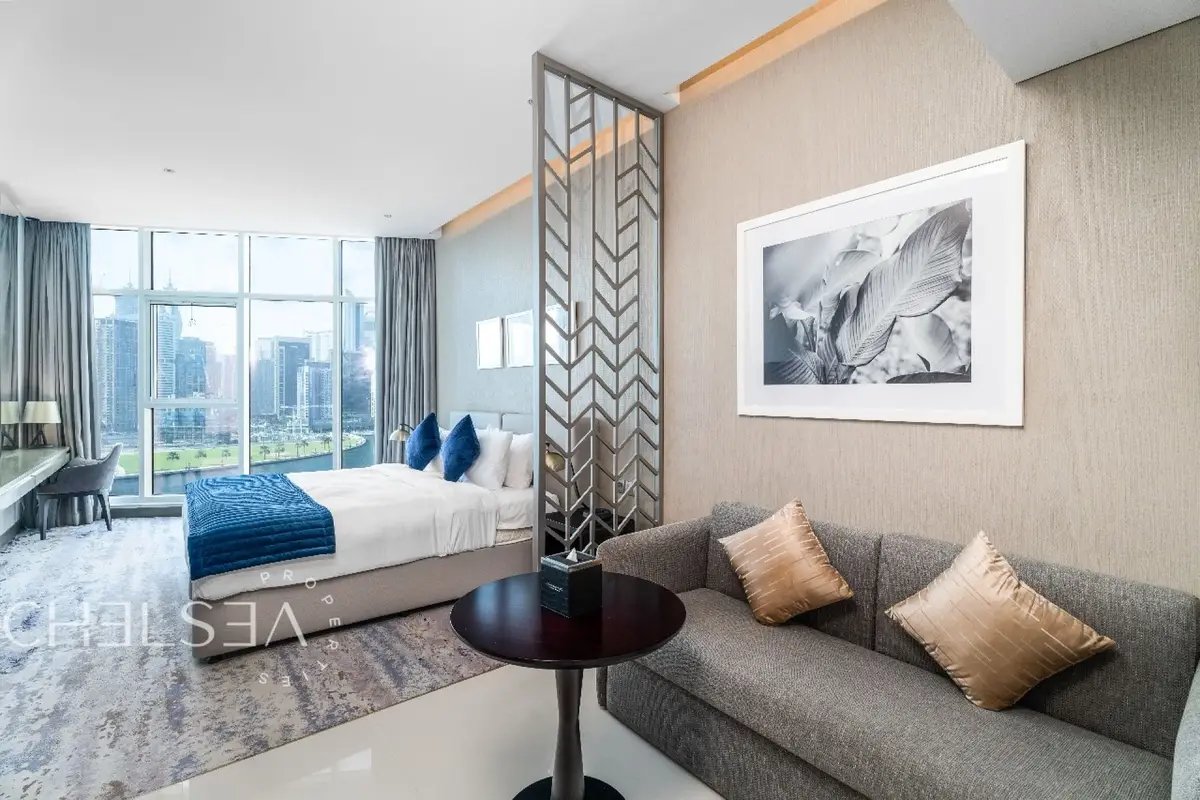 studio freehold apartment in Business Bay — photo 1 of 5