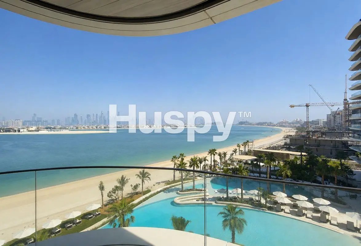 4-bedroom freehold apartment in Palm Jumeirah — photo 1 of 5