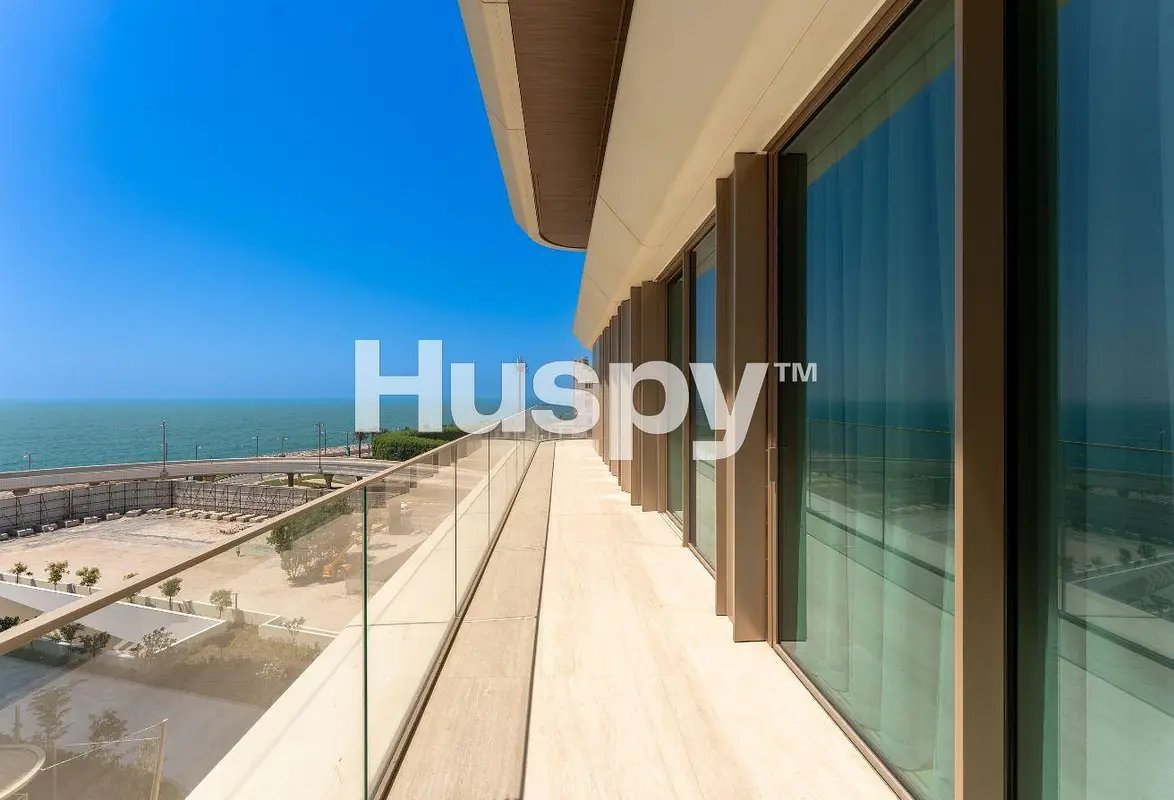 3-bedroom freehold apartment in Palm Jumeirah — photo 1 of 5