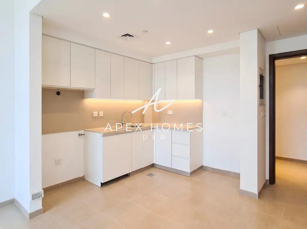 1-bedroom freehold apartment in Town Square — photo 5 of 5