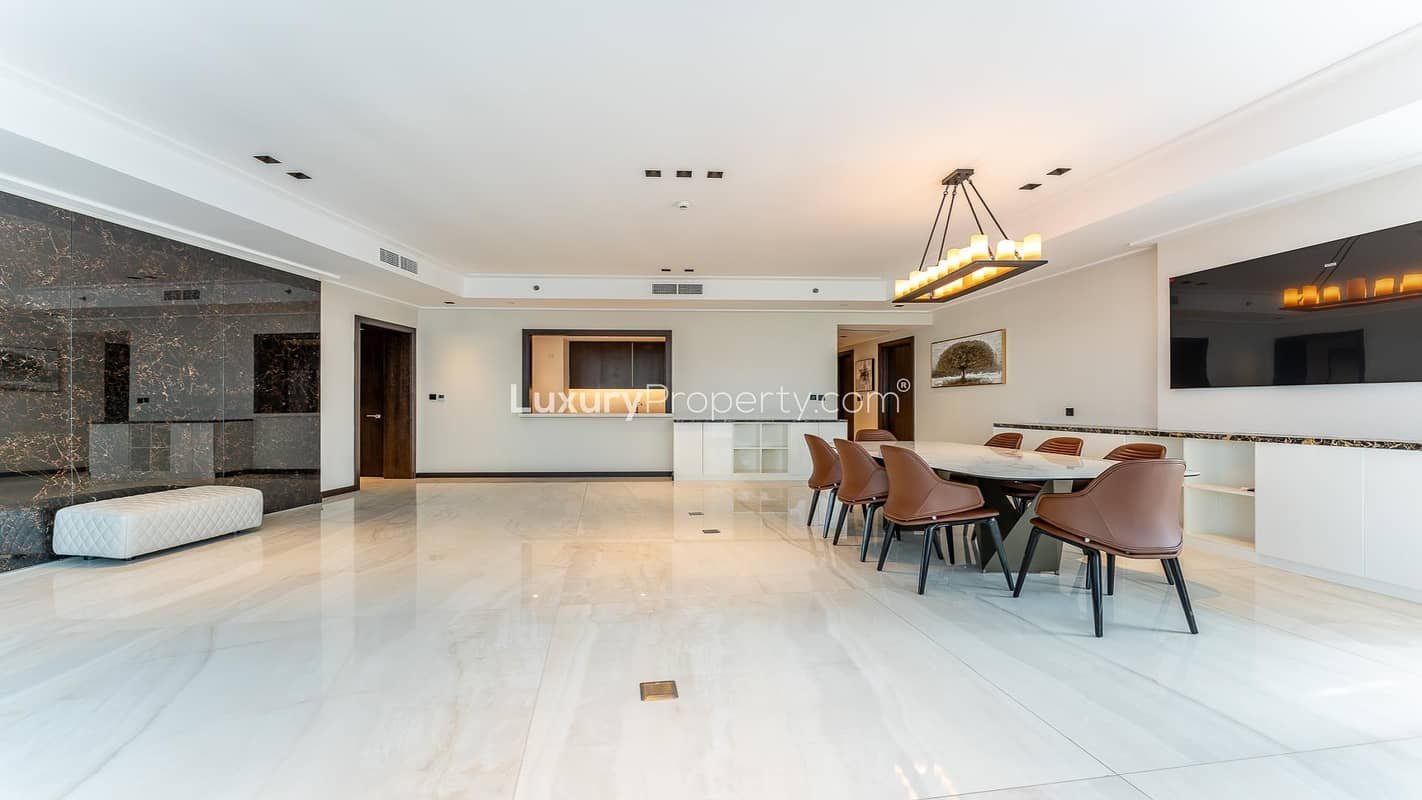 4-bedroom freehold apartment in Downtown Dubai — photo 4 of 5