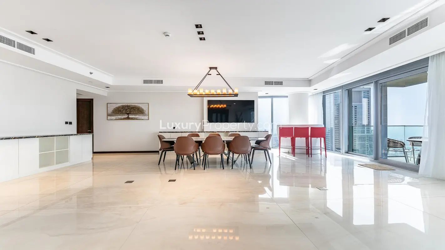 4-bedroom freehold apartment in Downtown Dubai — photo 1 of 5