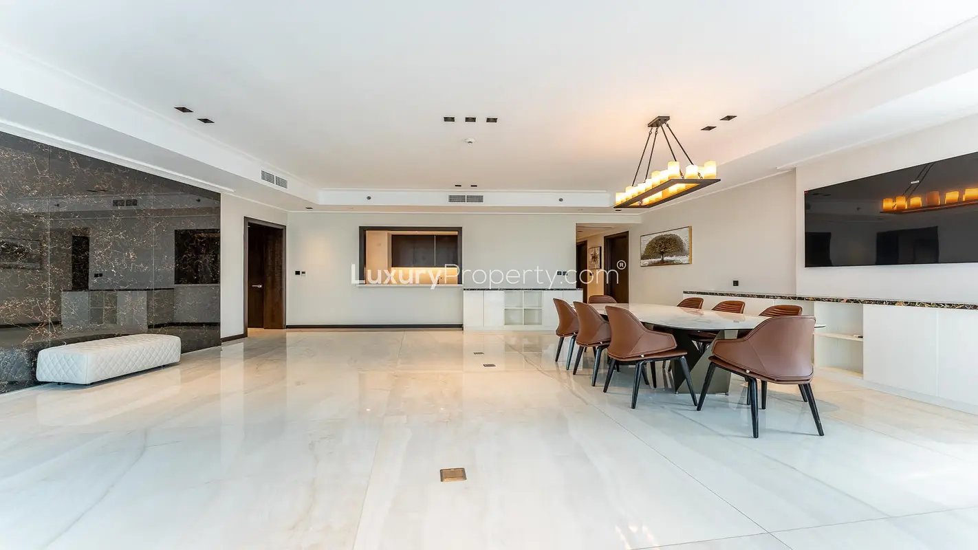 4-bedroom freehold apartment in Downtown Dubai — photo 3 of 5
