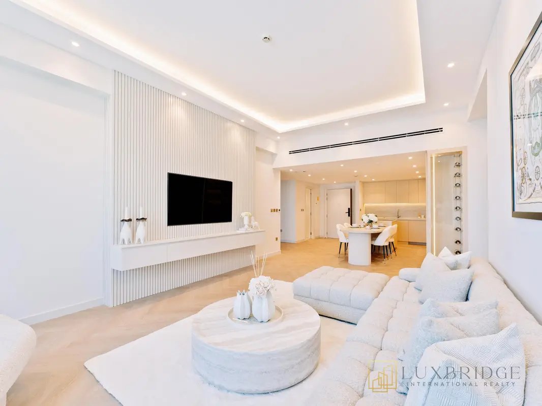 2-bedroom freehold apartment in Palm Jumeirah — photo 1 of 5